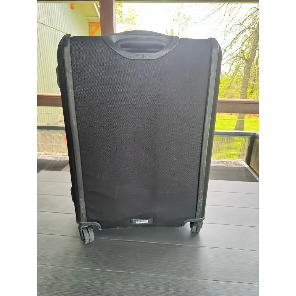 TUMI Alpha 3 International Dual Access 25